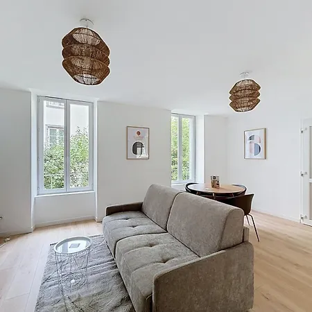 Apartment T2 Climatise Coeur Du Centre Historique 26portb *